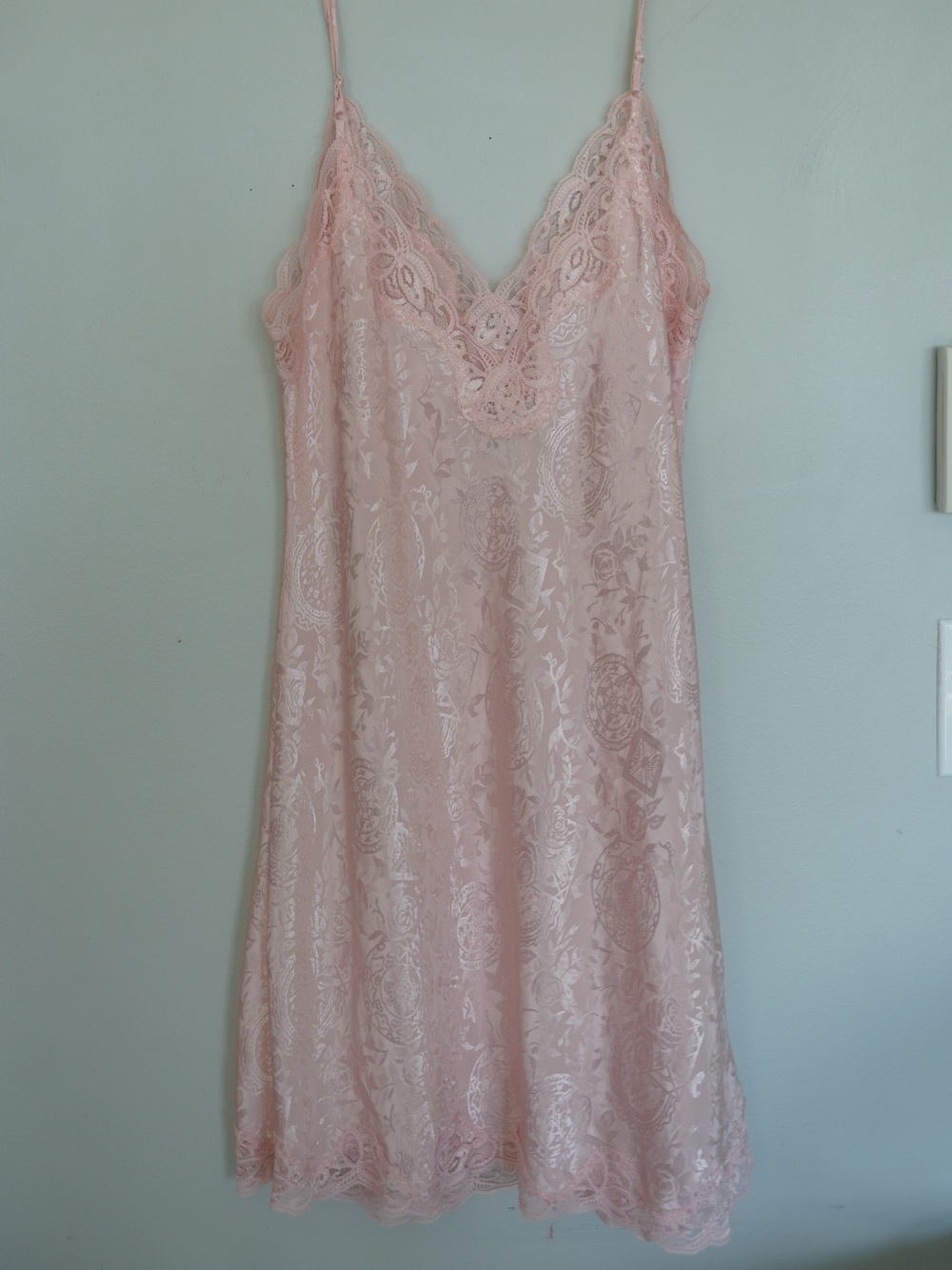VICTORIA’S SECRET VINTAGE MINI SLIP DRESS
